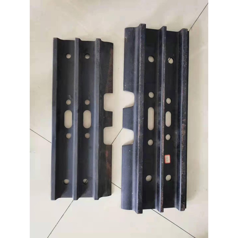 Undercarriage Yellow Type Track Pad D30 D40 D6N D6R D8T Track Shoe Excavator Construction Machinery Parts