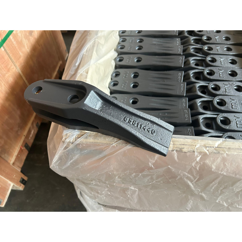  Spare Parts G.E.T./U.C. Part Industry 85811440 616464 Excavator Alloy Steel Bucket Teeth