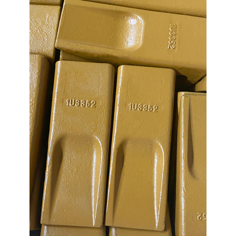 Heavy Duty Excavator Parts Cast 1U3352 PC60 PC60TL Alloy Steel Excavator Bucket Tooth Point Forged Bucket Teeth