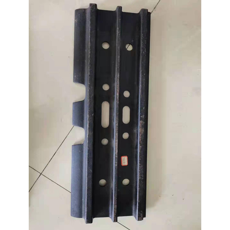 Undercarriage Yellow Type Track Pad D30 D40 D6N D6R D8T Track Shoe Excavator Construction Machinery Parts